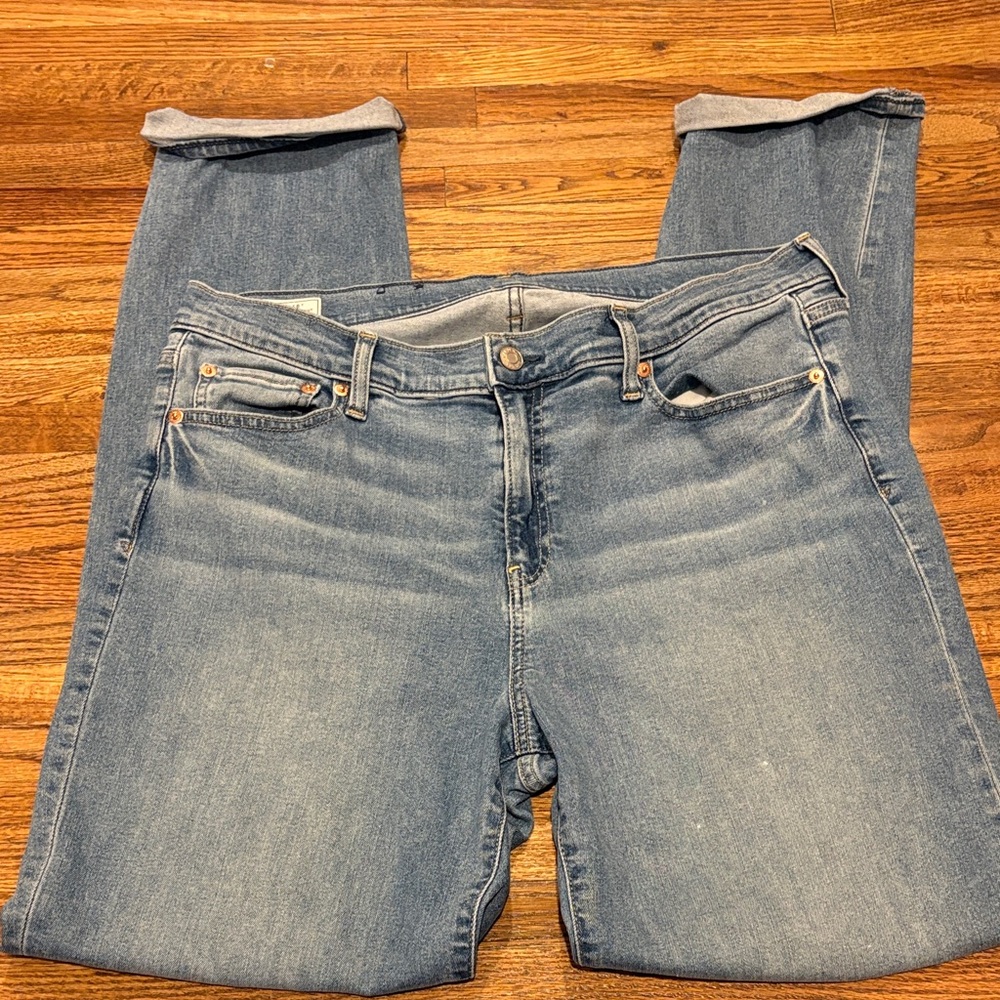GAP Women's Straight Leg Jeans in Light Blue